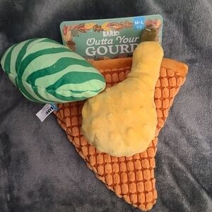 Barkbox Outta Your Gourd sz M-L